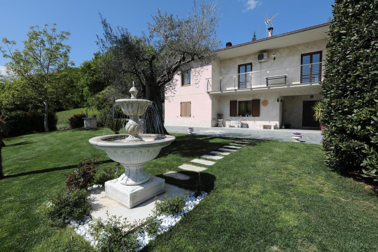 Il Villino Agriturismo B&B Belforte del Chienti Luaran gambar